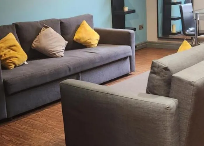 Lewis In The Heart Of The Northern Quarter Sleeps Up To 12