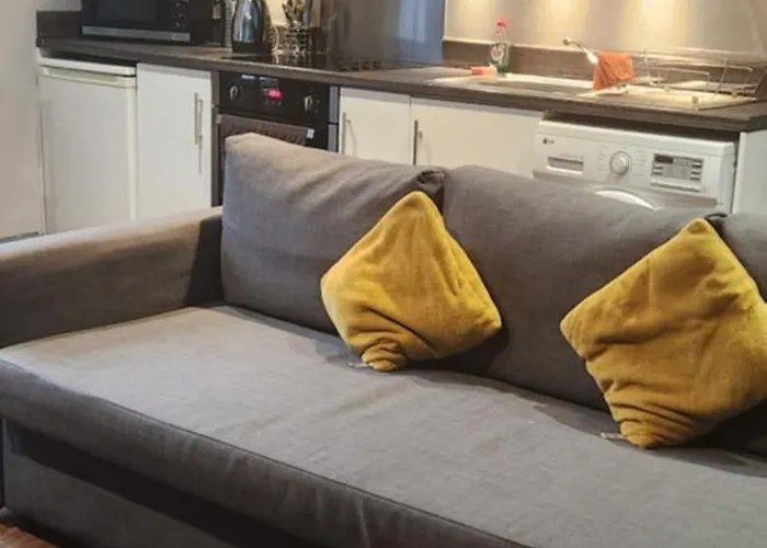 Lewis In The Heart Of The Northern Quarter Sleeps Up To 12